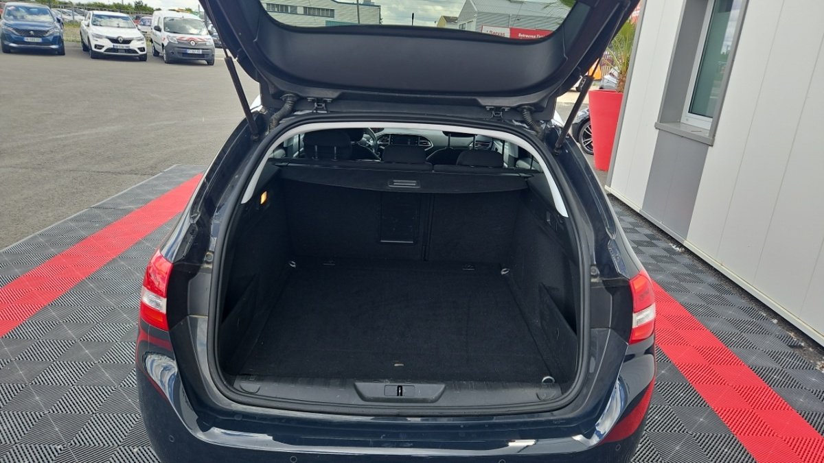 Peugeot 308 SW - Photo 11