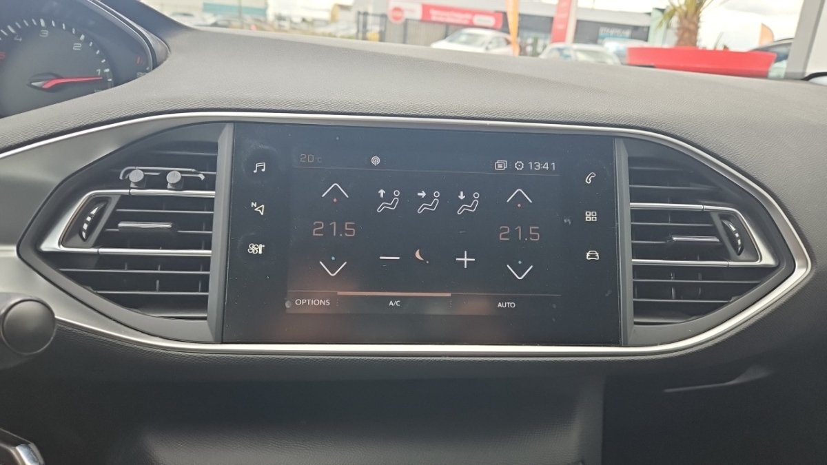 Peugeot 308 SW - Photo 17