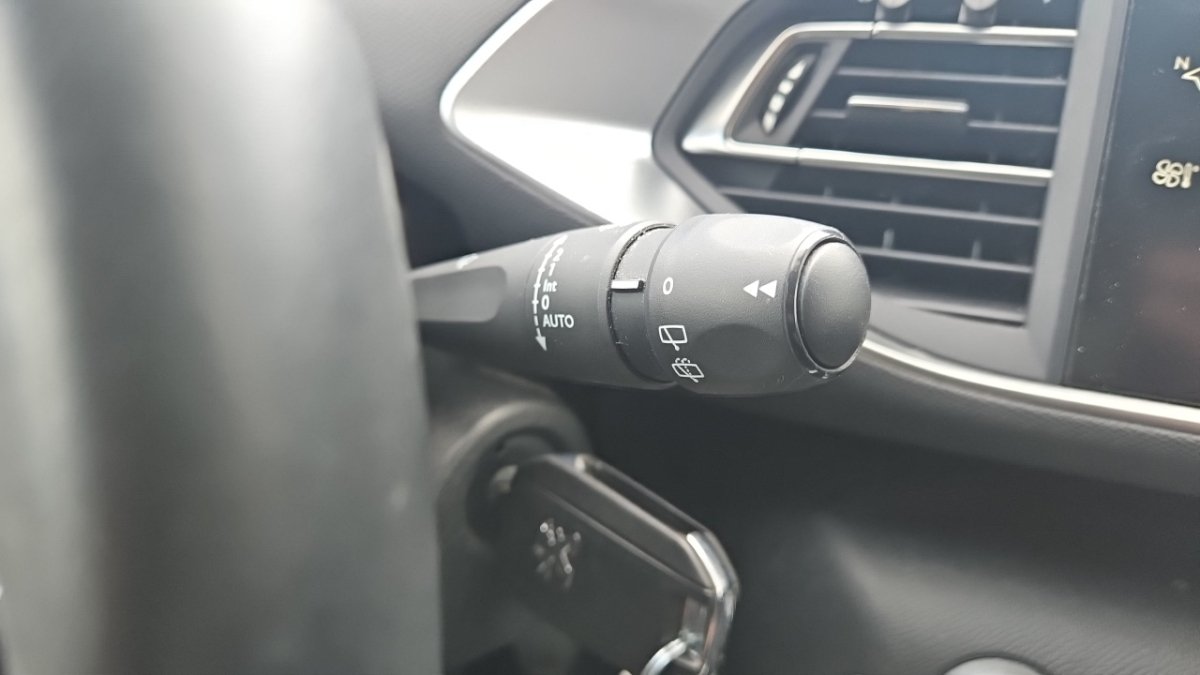 Peugeot 308 SW - Photo 21