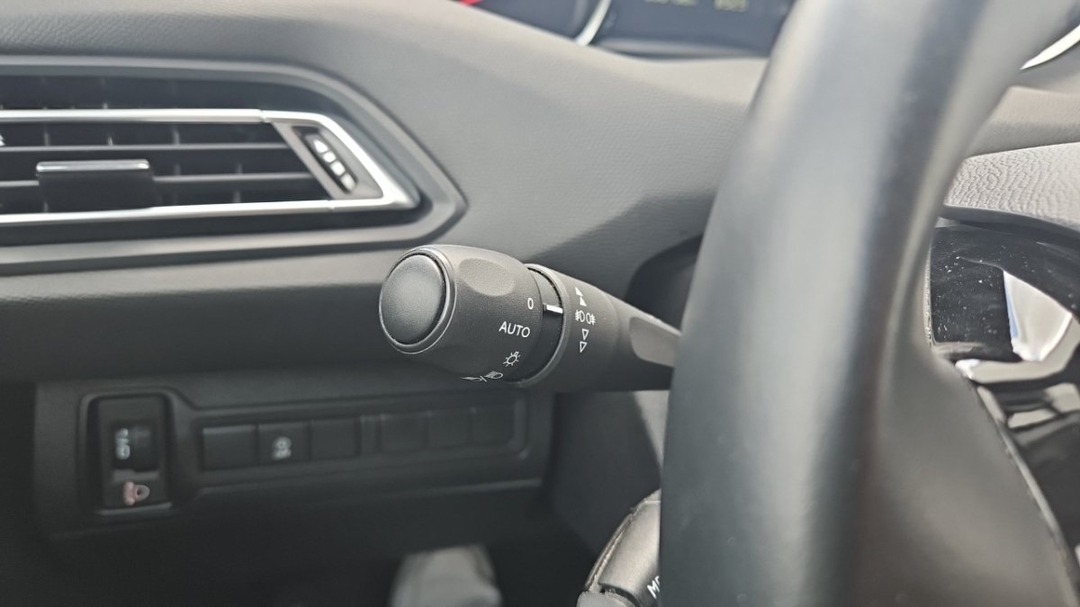 Peugeot 308 SW - Photo 22
