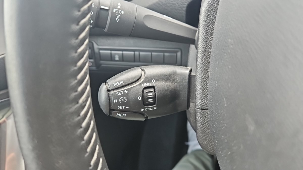 Peugeot 308 SW - Photo 23