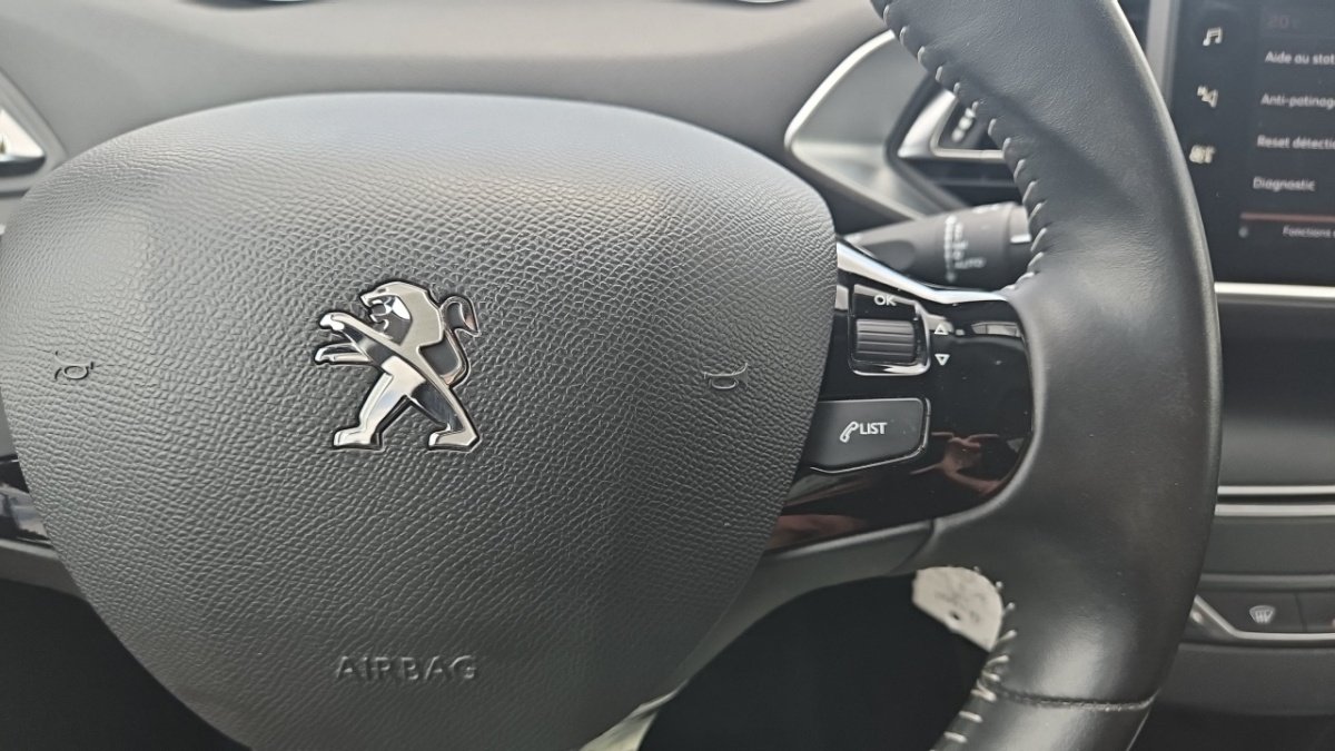 Peugeot 308 SW - Photo 25