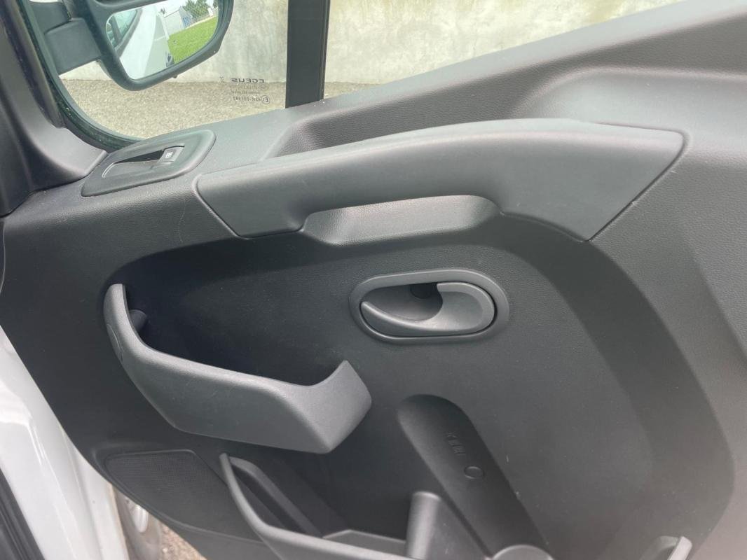 Renault Master - Photo 17