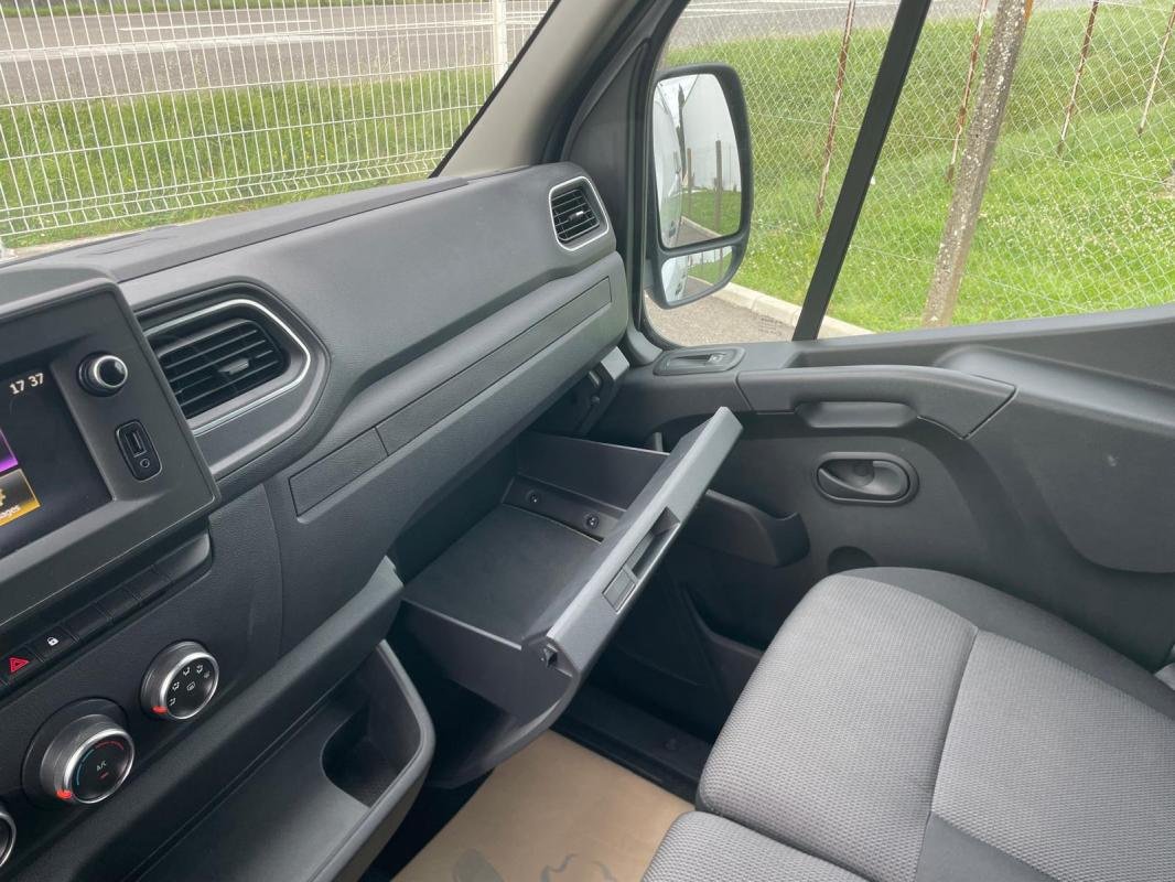Renault Master - Photo 10