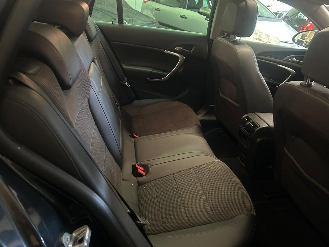Opel Insignia Sports Tourer - Photo 10