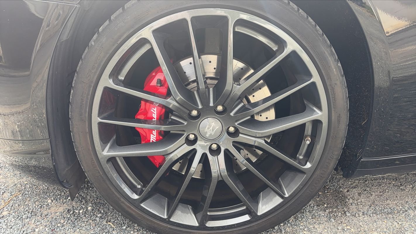 Maserati Quattroporte - Photo 18