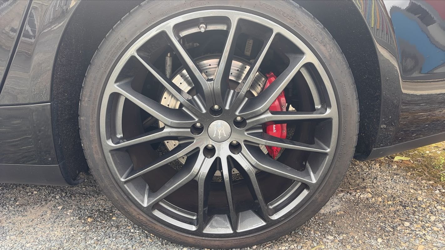 Maserati Quattroporte - Photo 19