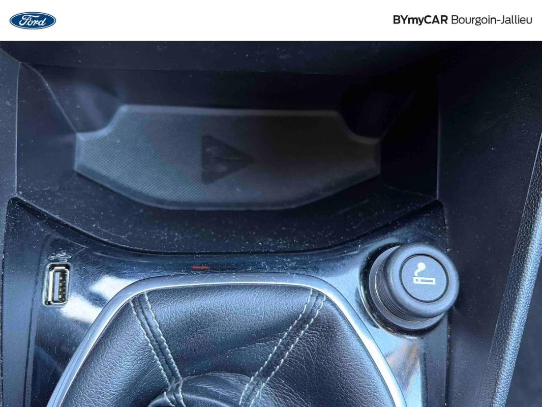 Ford Fiesta - Photo 18