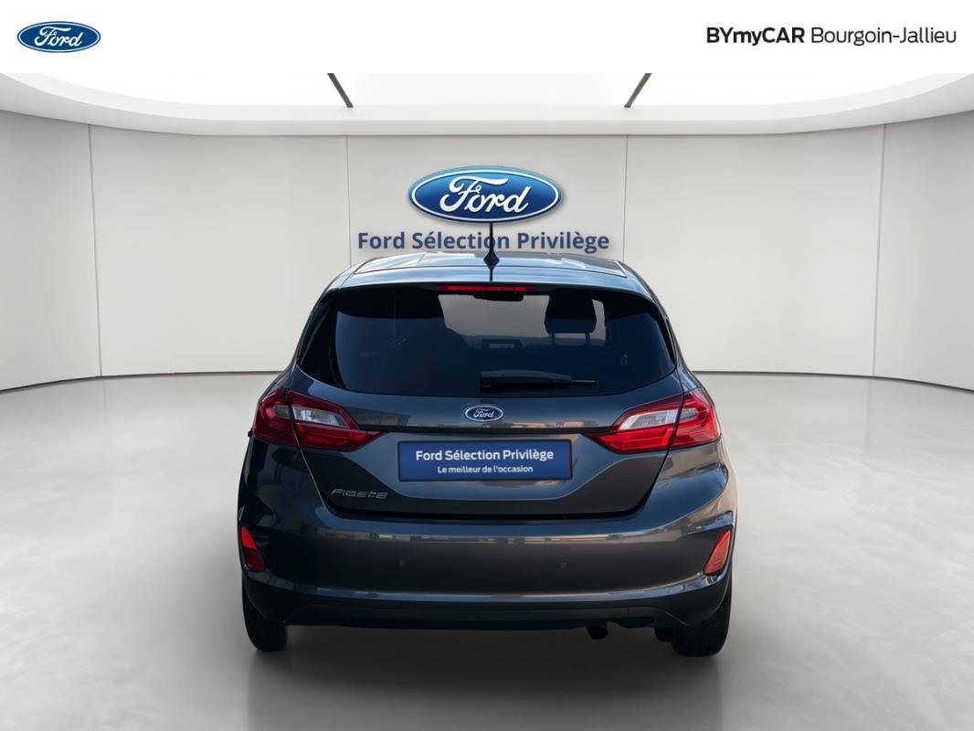 Ford Fiesta - Photo 4