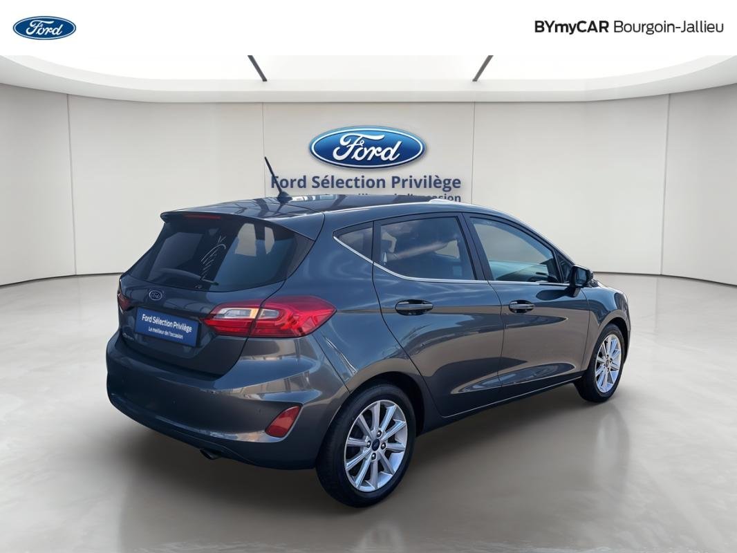 Ford Fiesta - Photo 5