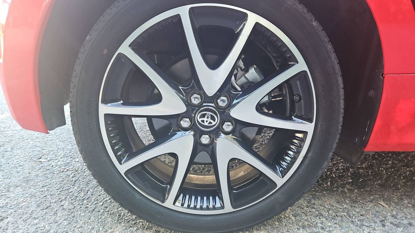 Toyota Yaris - Photo 16