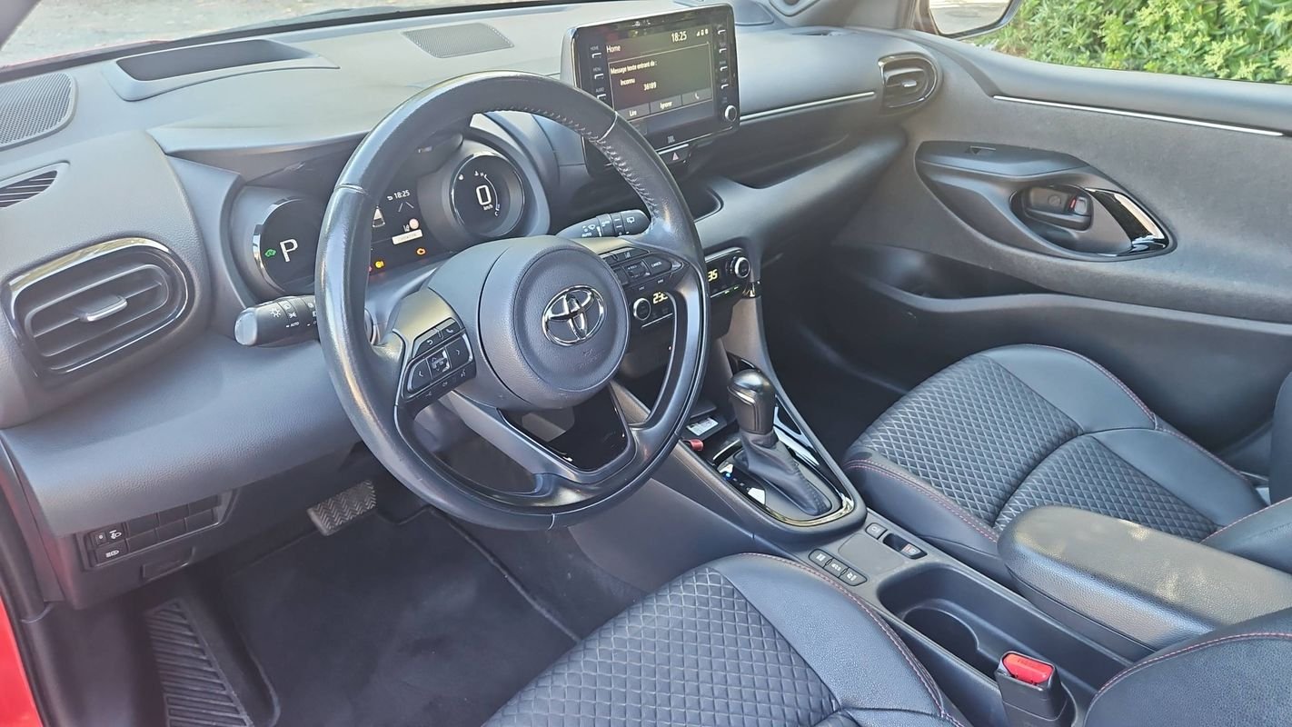 Toyota Yaris - Photo 8