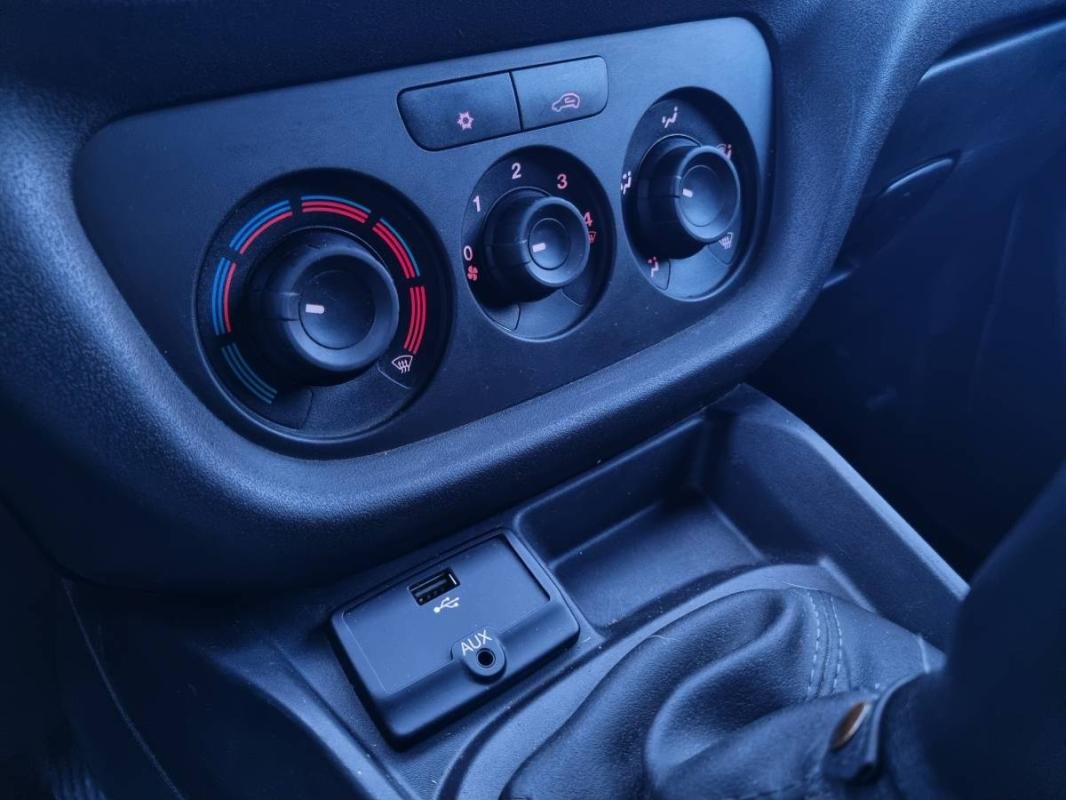 Fiat Doblo Cargo - Photo 23