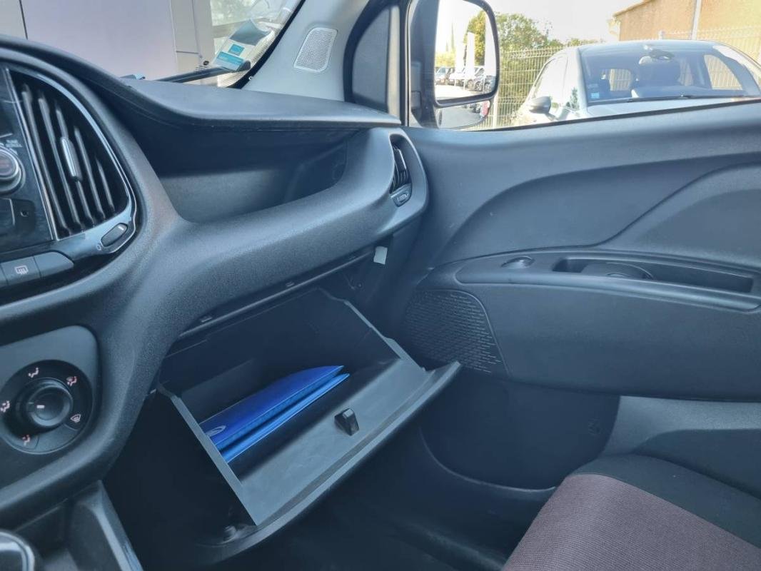 Fiat Doblo Cargo - Photo 26