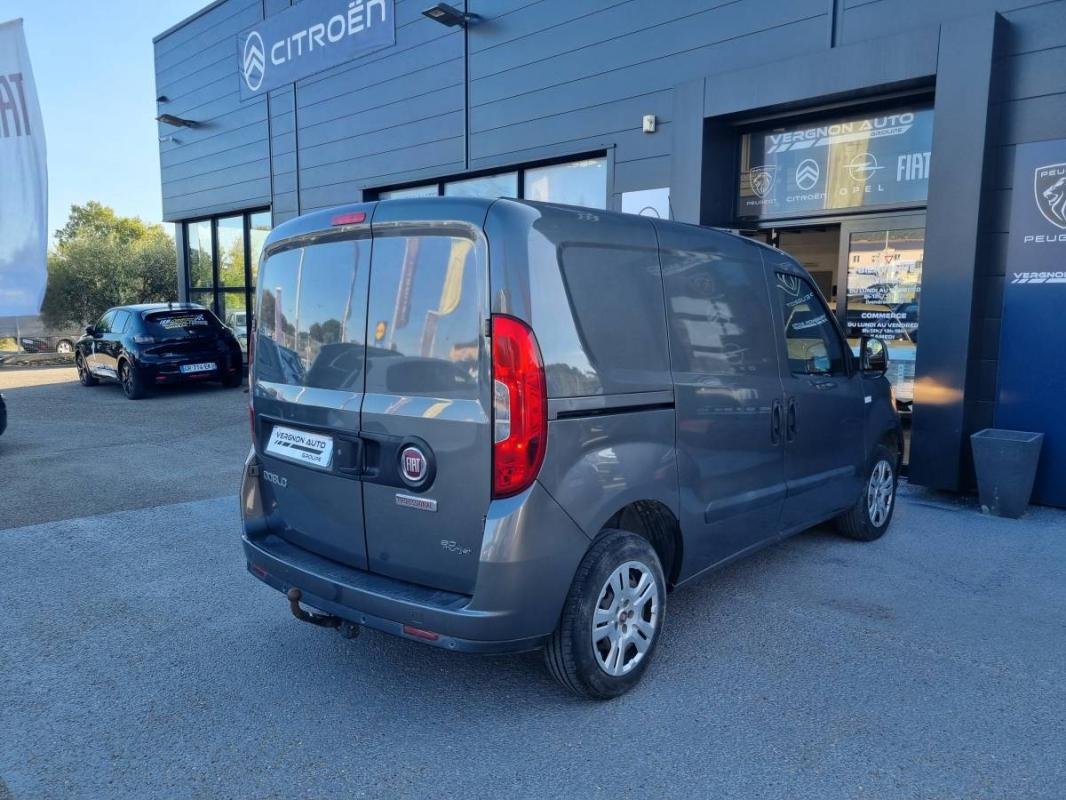 Fiat Doblo Cargo - Photo 3