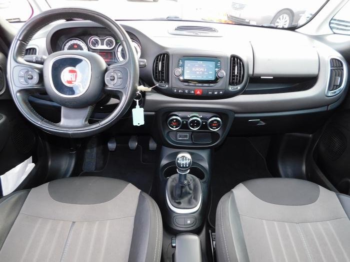 Fiat 500L - Photo 15