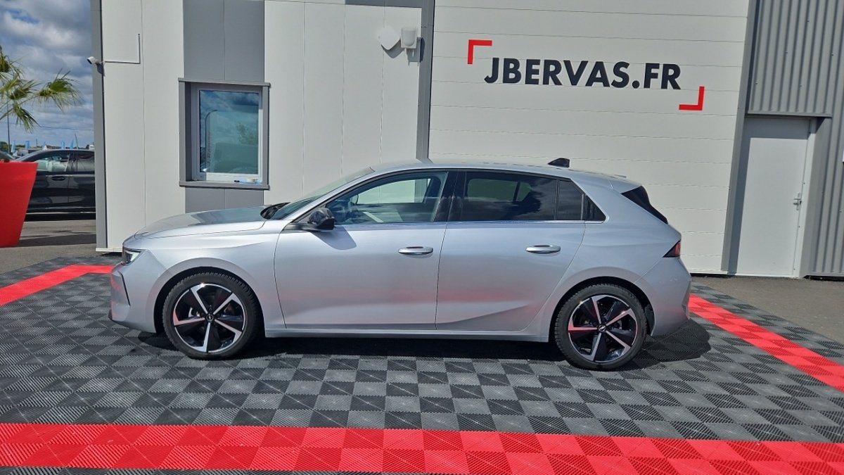 Opel Astra - Photo 2
