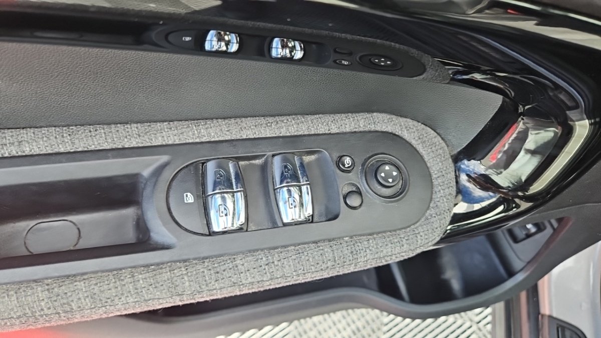 Mini Countryman - Photo 18