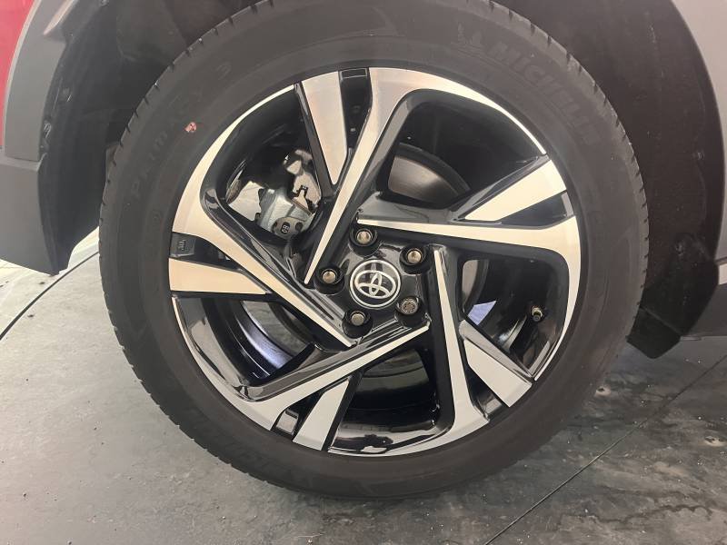 Toyota C-HR - Photo 11