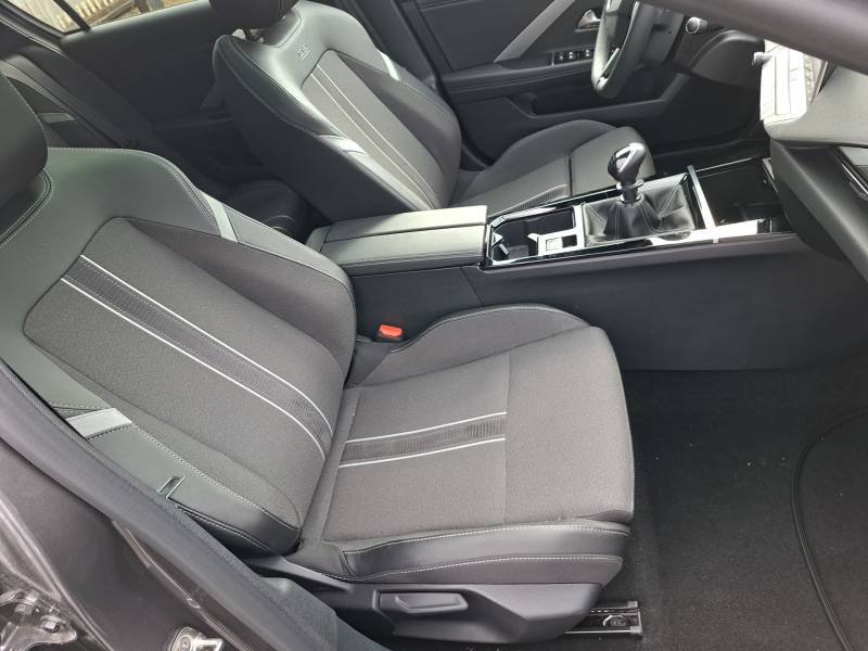 Opel Astra - Photo 12