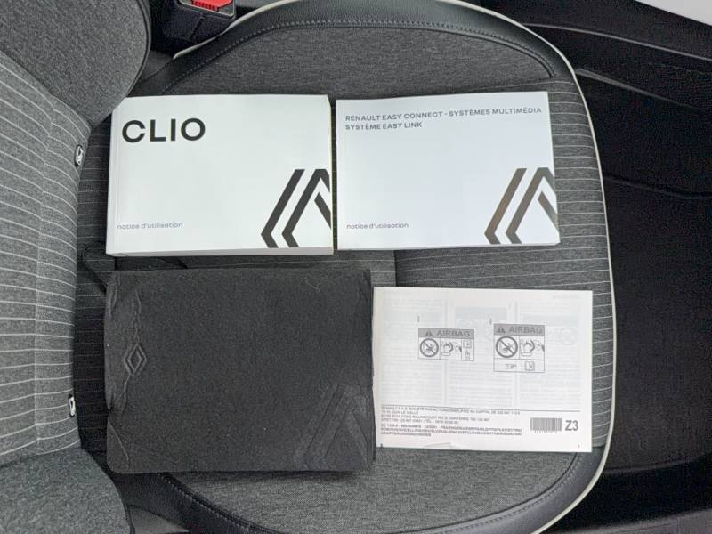 Renault Clio - Photo 25