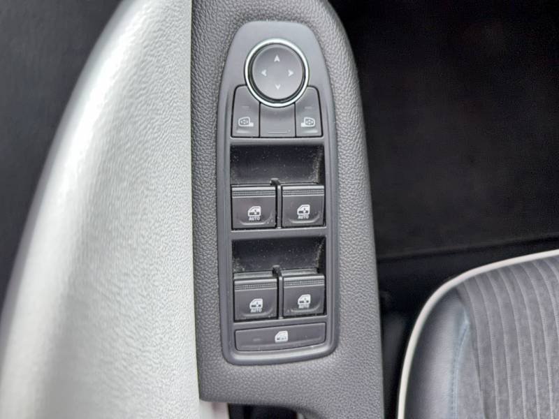 Renault Clio - Photo 26