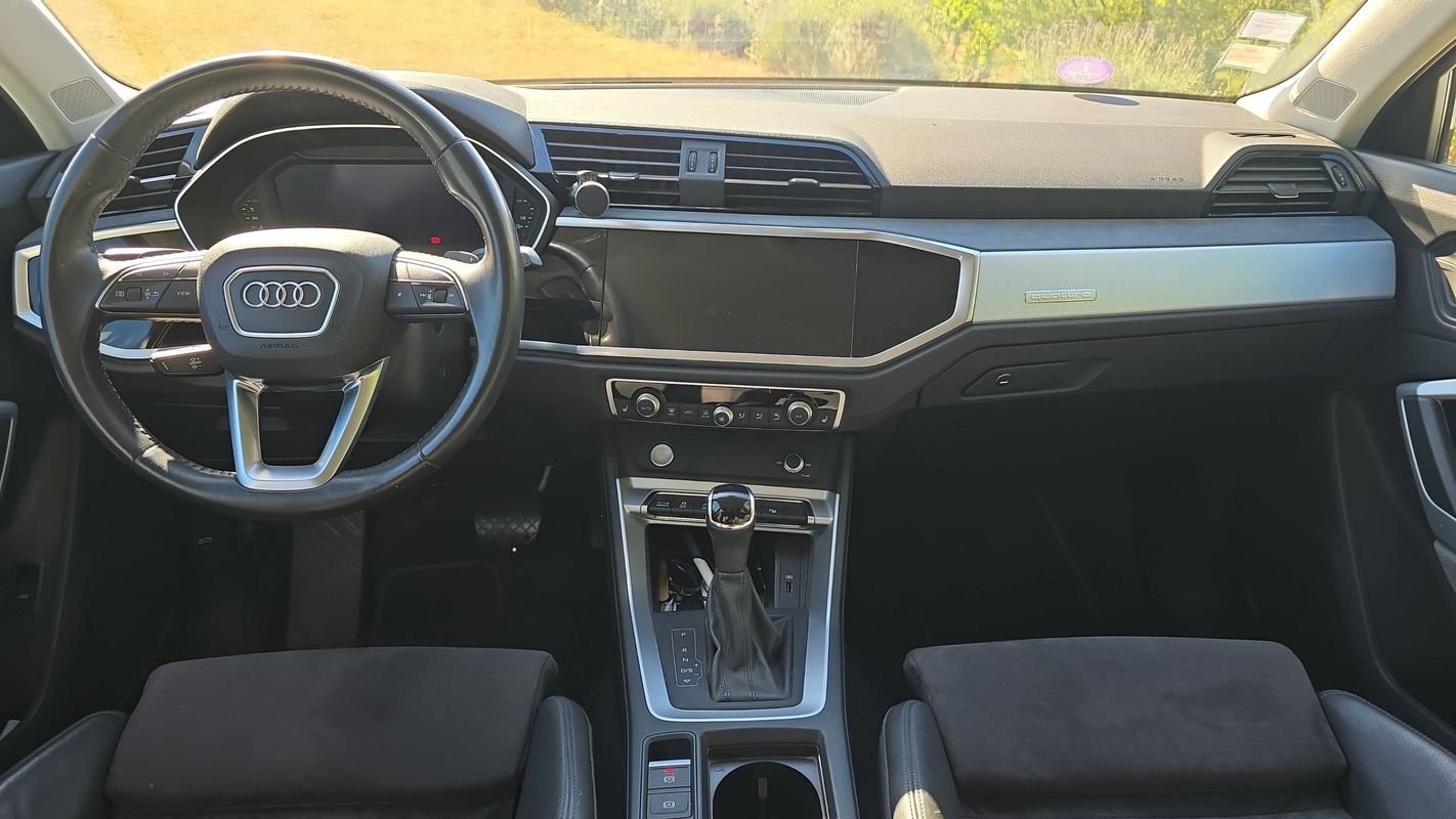 Audi Q3 - Photo 11