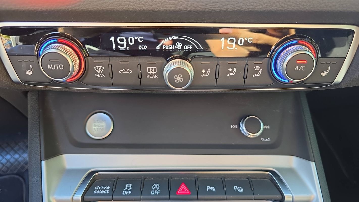 Audi Q3 - Photo 13