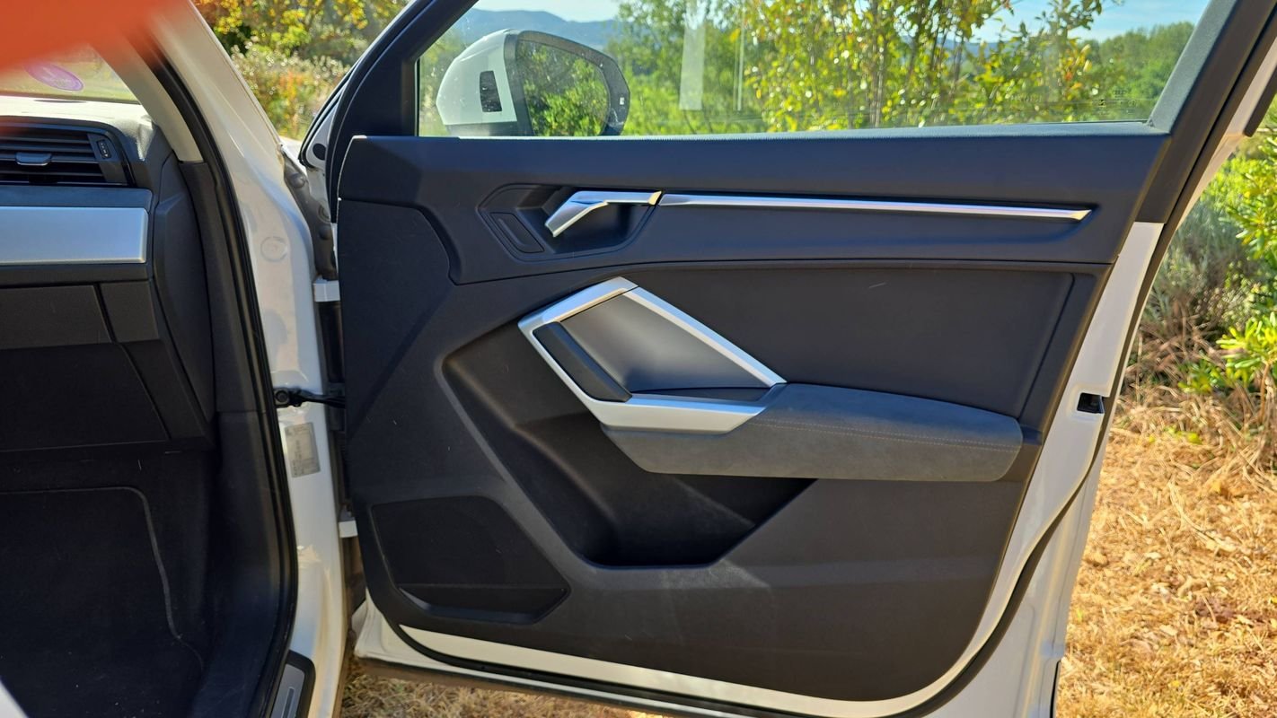 Audi Q3 - Photo 22