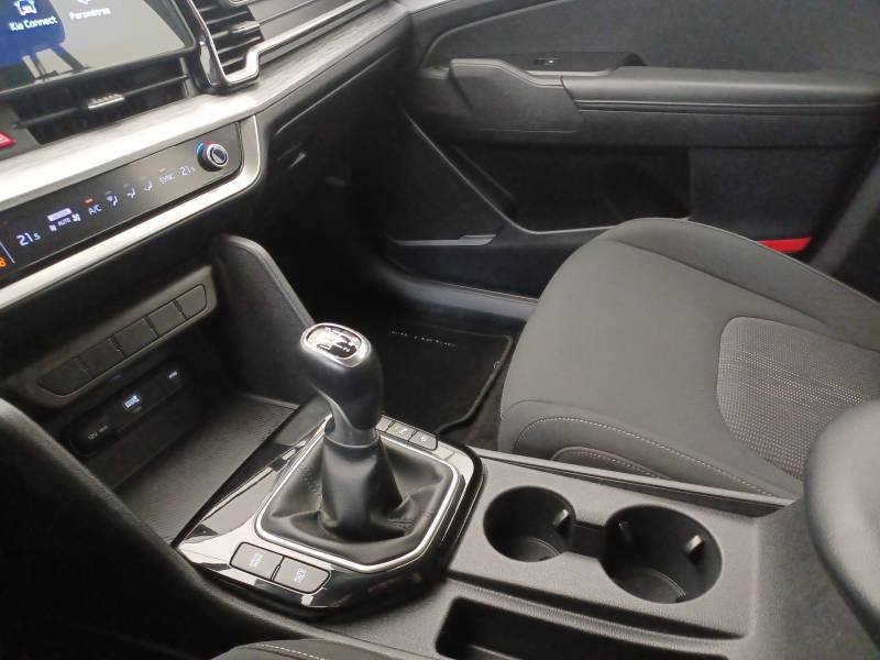 Kia Sportage - Photo 24