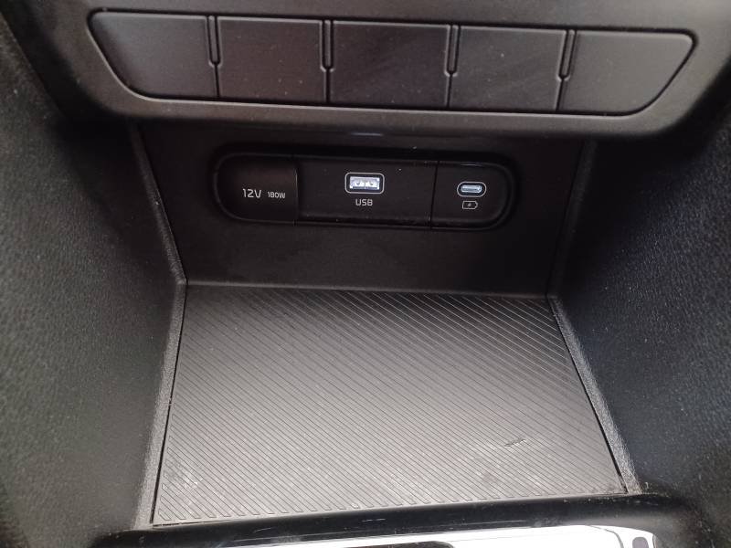 Kia Sportage - Photo 28