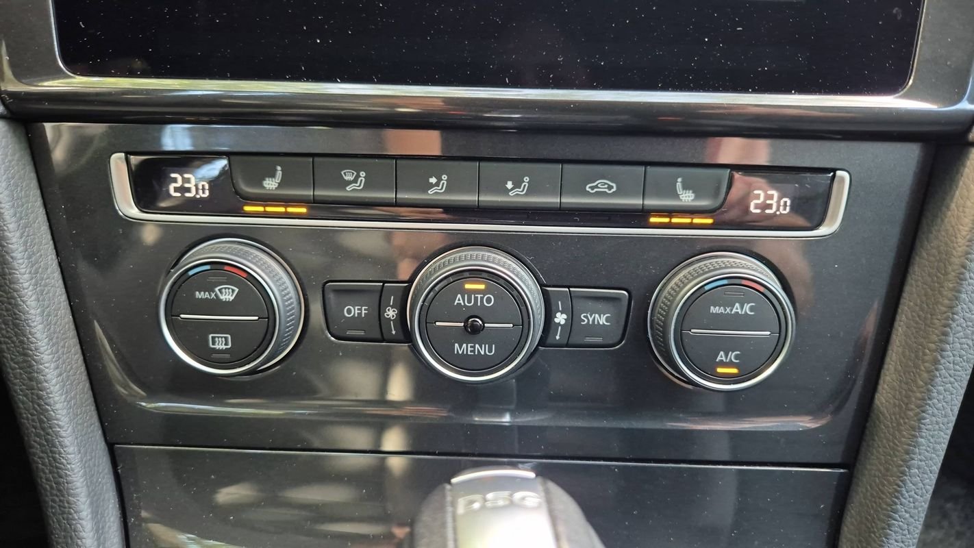 Volkswagen Golf SW - Photo 13