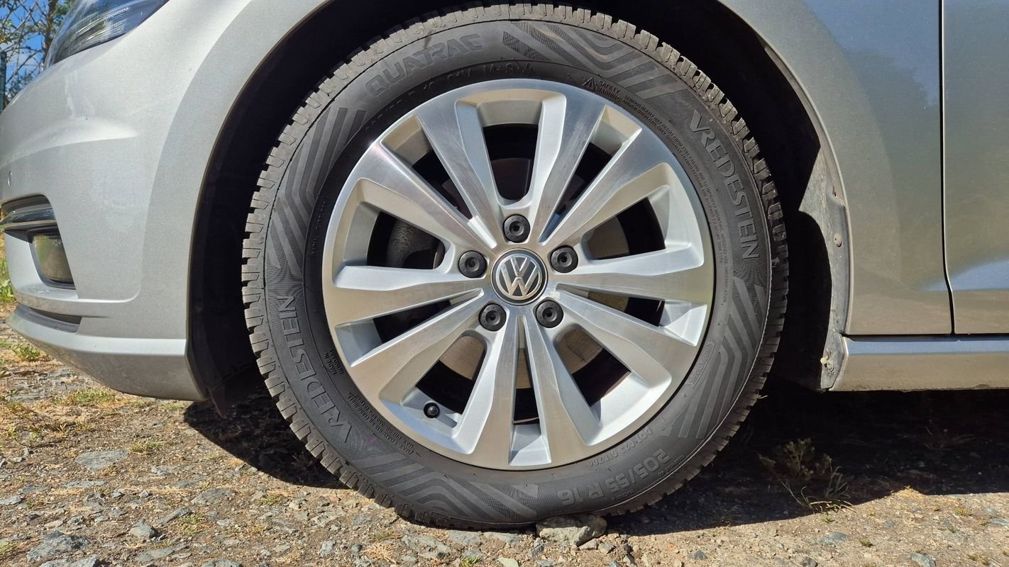 Volkswagen Golf SW - Photo 18