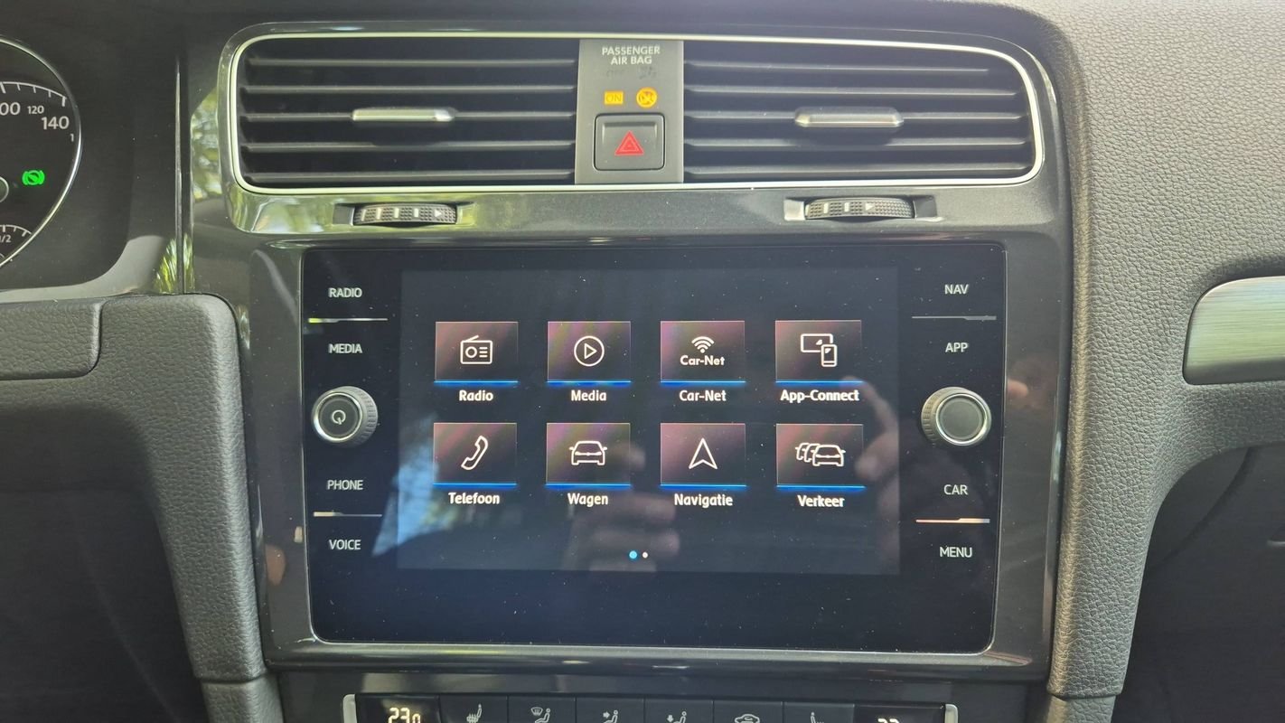 Volkswagen Golf SW - Photo 23