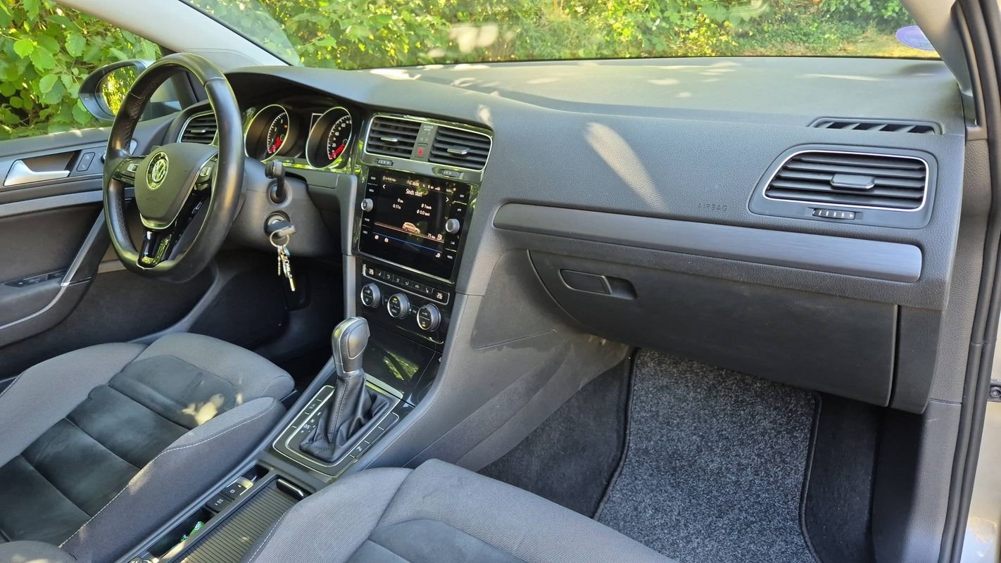 Volkswagen Golf SW - Photo 10