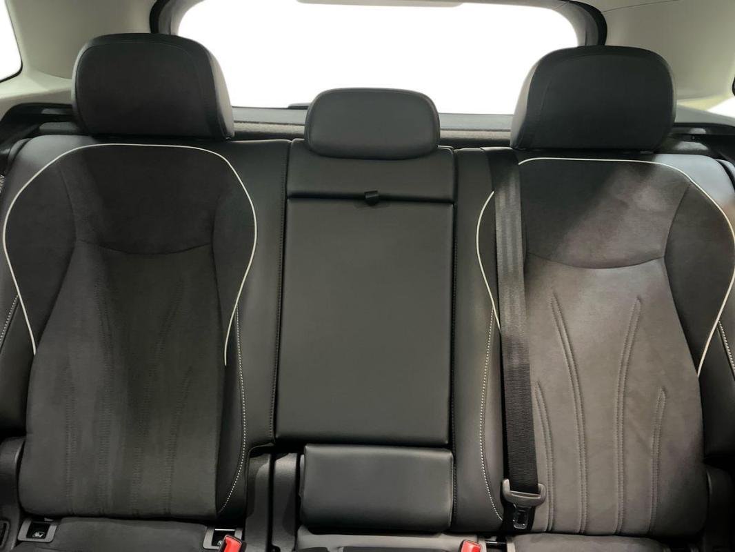 Volkswagen Tiguan - Photo 22