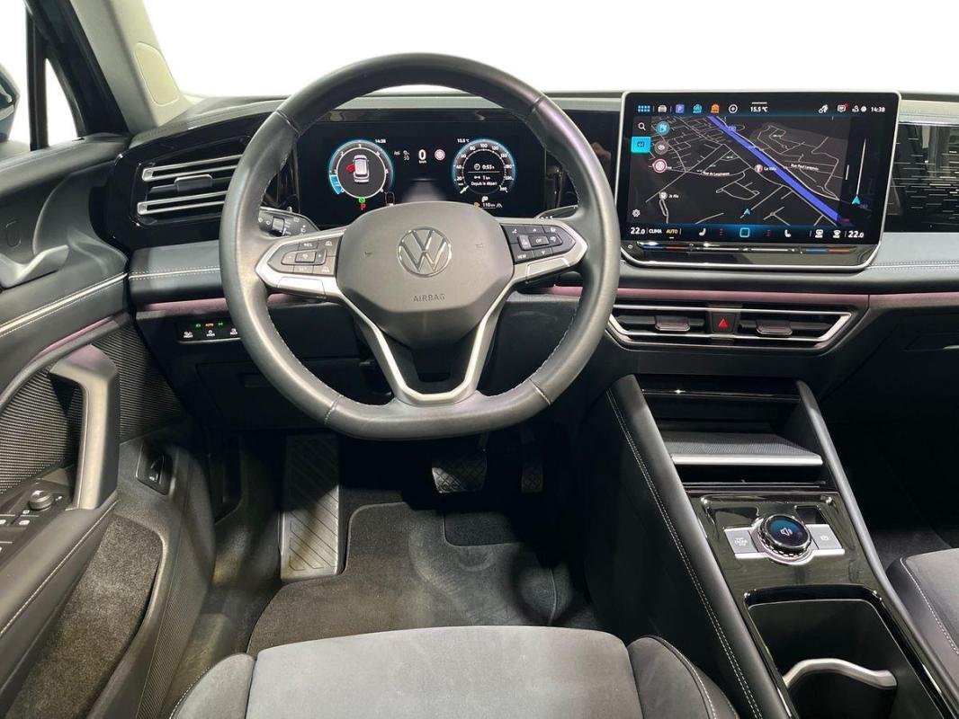 Volkswagen Tiguan - Photo 24