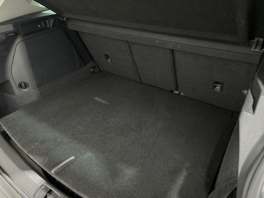 Volkswagen Tiguan - Photo 32
