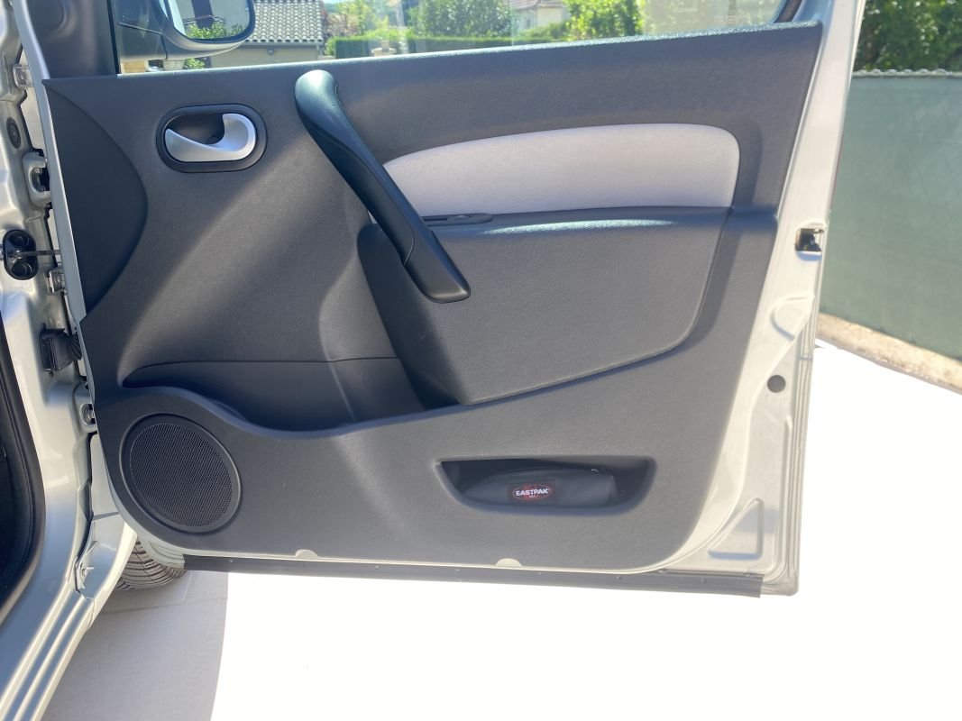 Renault Kangoo - Photo 23