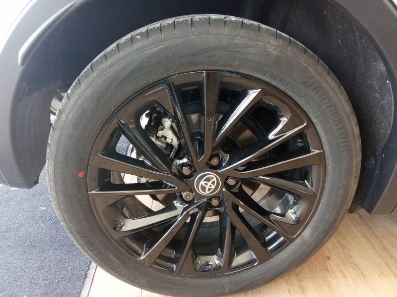 Toyota C-HR - Photo 17