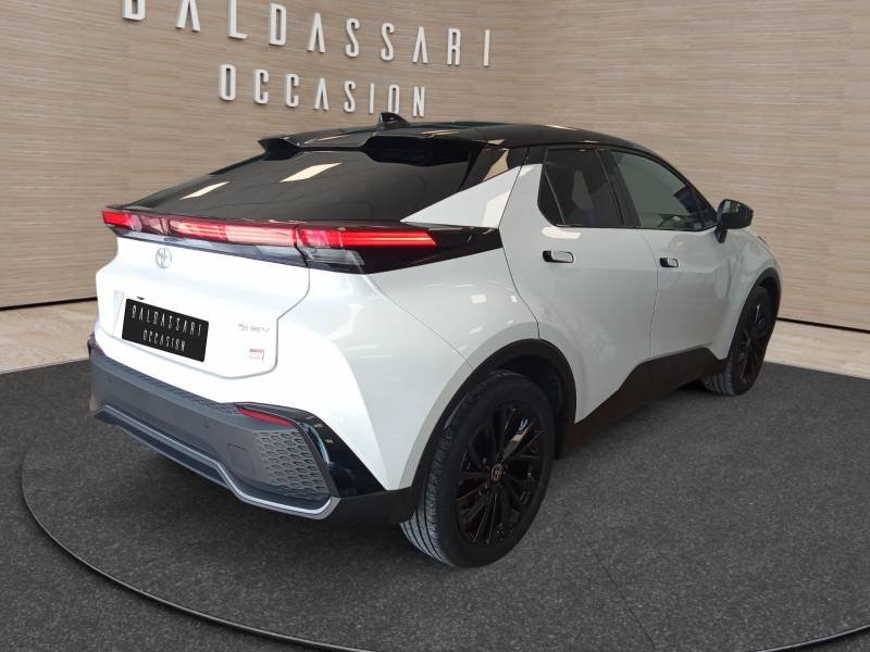 Toyota C-HR - Photo 2