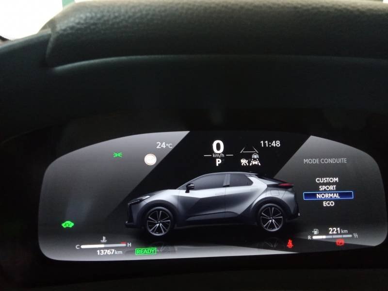 Toyota C-HR - Photo 34
