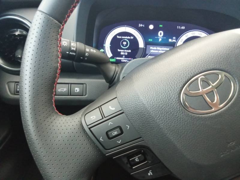Toyota C-HR - Photo 35
