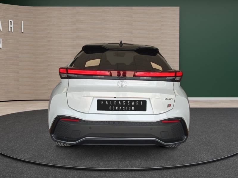 Toyota C-HR - Photo 6