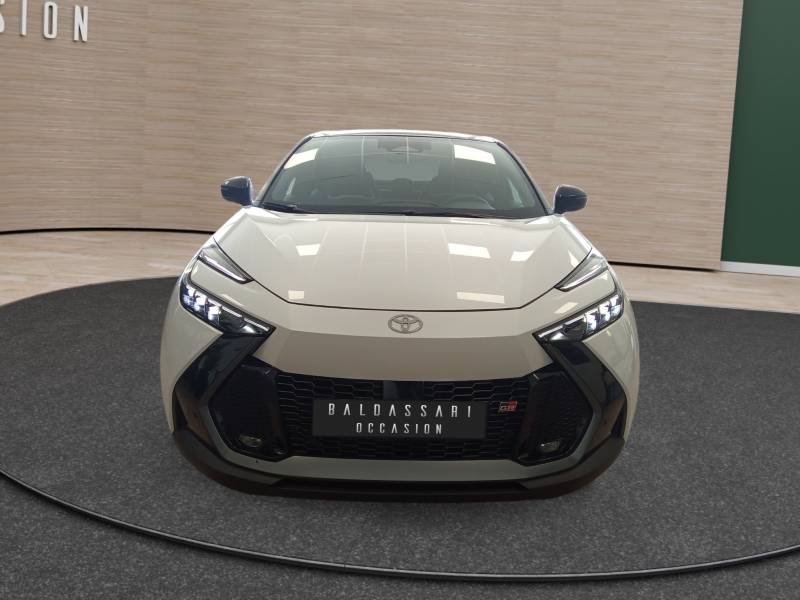 Toyota C-HR - Photo 9