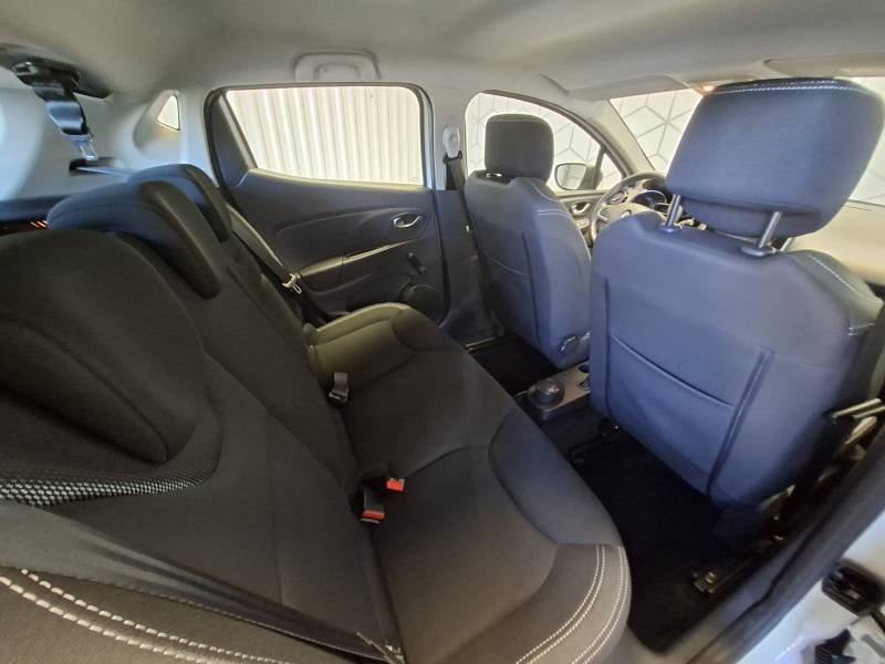 Renault Clio - Photo 23