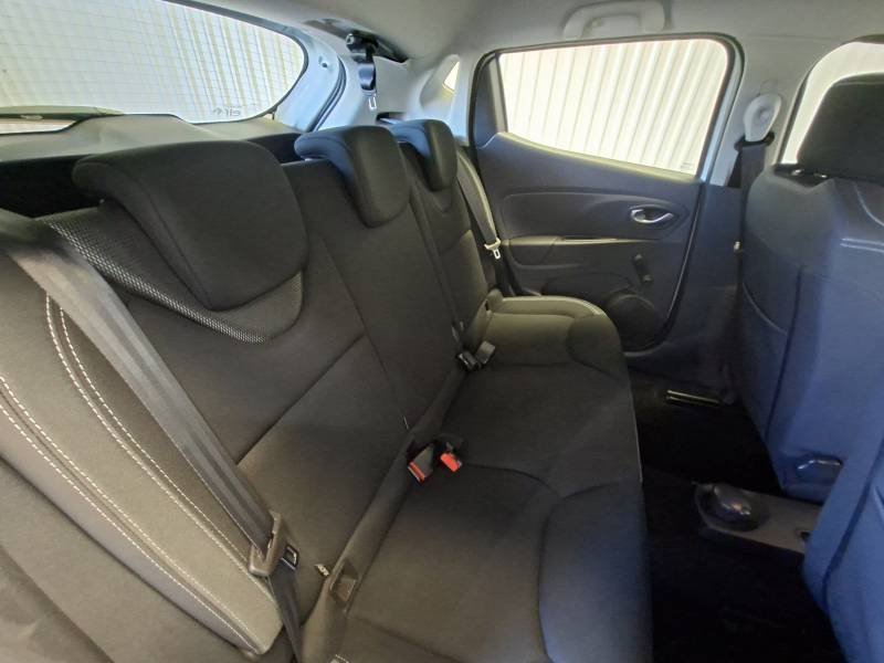 Renault Clio - Photo 24