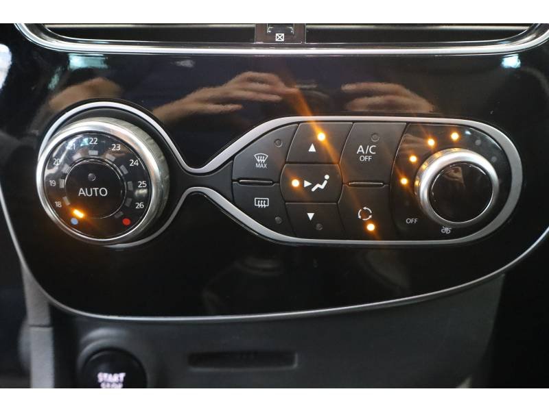 Renault Clio - Photo 24