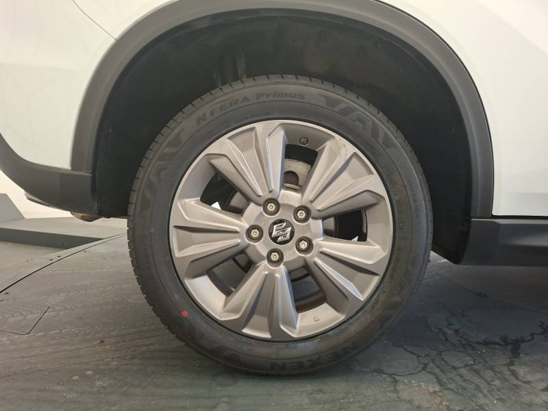 Suzuki Vitara - Photo 11