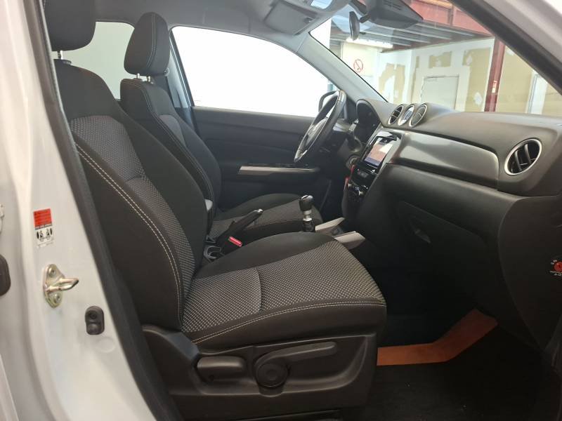 Suzuki Vitara - Photo 15